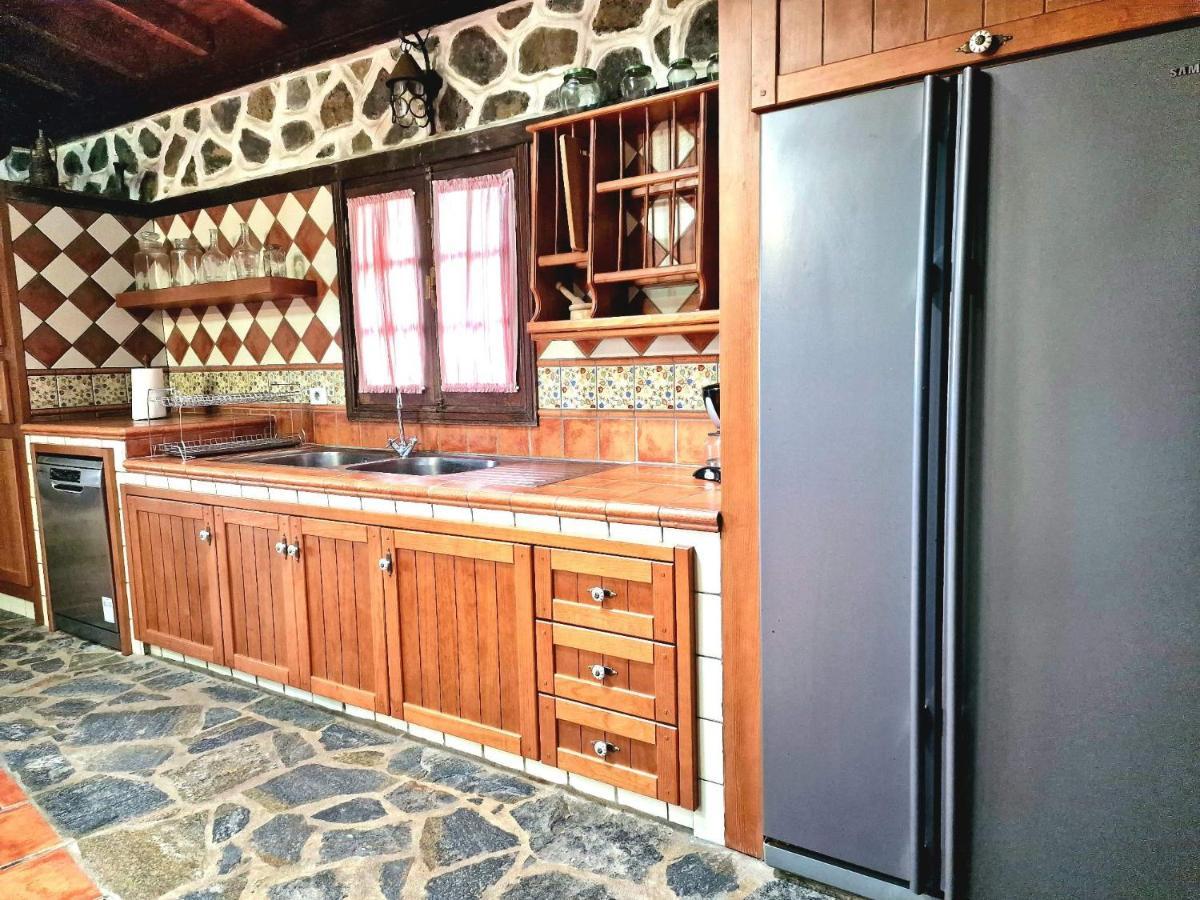 Loros Icod De Vinos By Hrtenerife Net Santa Cruz de Tenerife