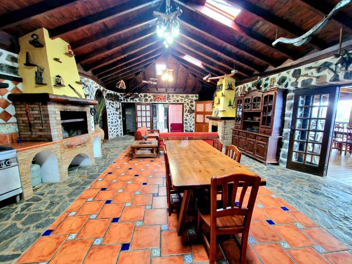 Loros Icod De Vinos By Hrtenerife Net *