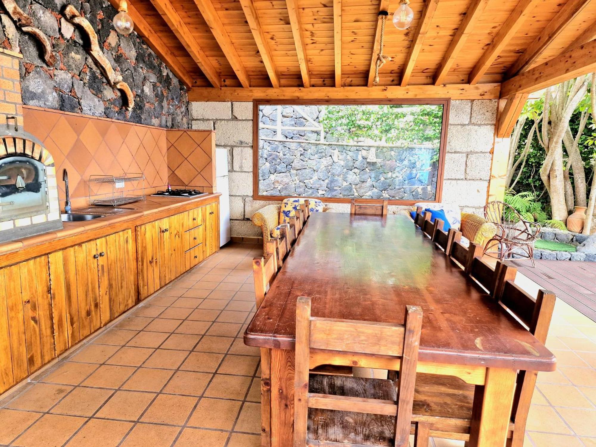 Loros Icod De Vinos By Hrtenerife Net *
