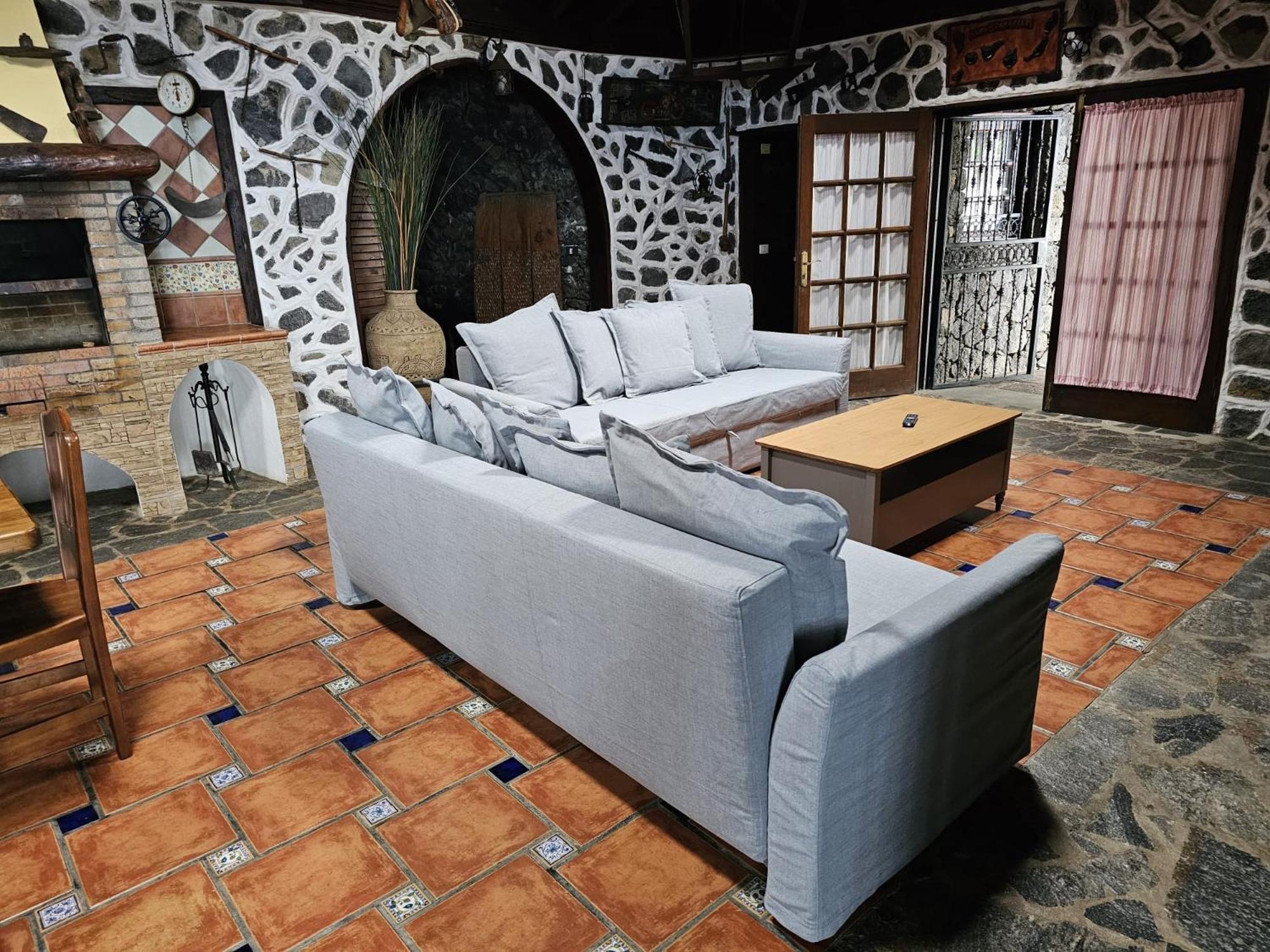 Villa Loros Icod De Vinos By Hrtenerife Net