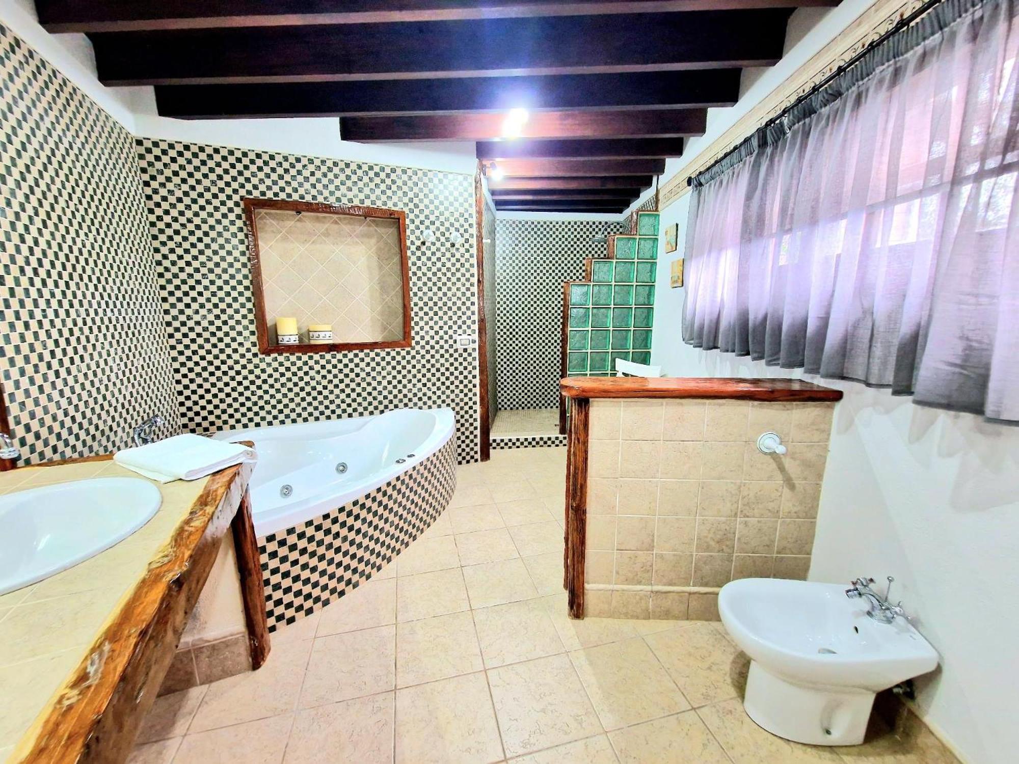 Villa Loros Icod De Vinos By Hrtenerife Net